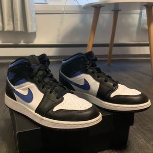 Air Jordans 1 Mid